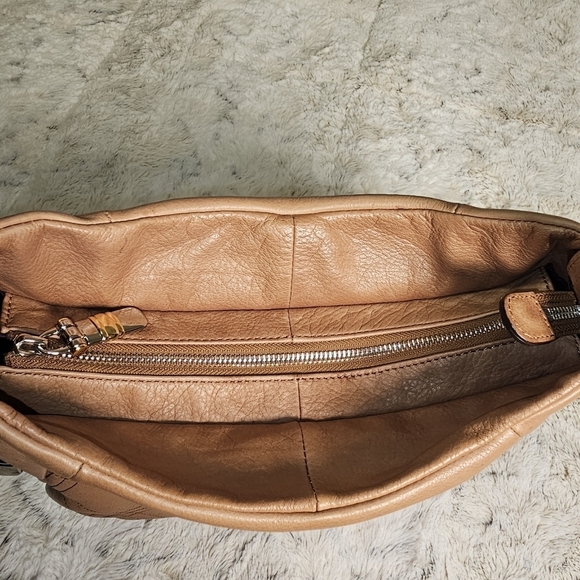 SOFT Leather B Makowski Camel with Side Pockets Satchel Handbag with turnlocks. - Picture 5 of 11